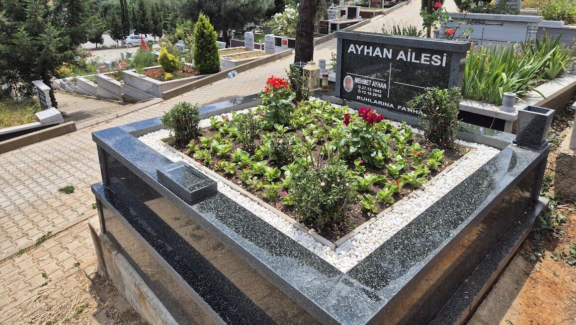 Aylık ve Yıllık Mezar Bakım Hizmetleri